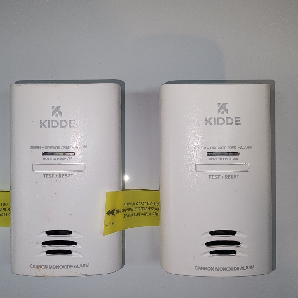 Kidde KN-COB-DP2 Carbon Monoxide Alarm AC Powered Plug In w/ Battery Backup 2 pc